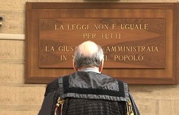 Justiça italiana condena sete pessoas por não avisarem sobre os riscos do terremoto de L'Aquila