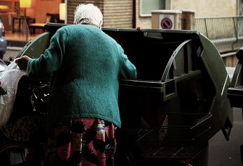 Italianos correm o risco de entrar na pobreza ou sofrer exlcusão social, de acordo com o ISTAT