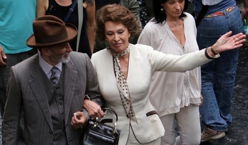 Sophia Loren gravando filme na Itália