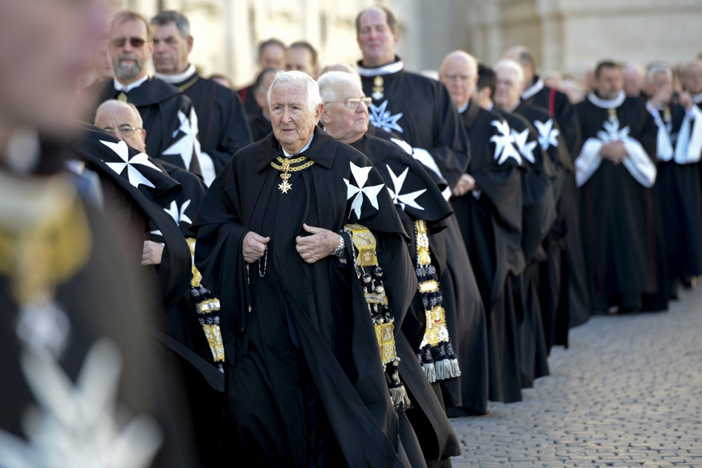 Papa Francisco assume controle da Ordem de Malta